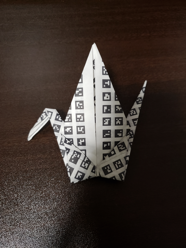 図3.5 作成した鶴の折り紙